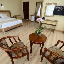 725 B Hotel 