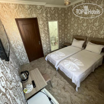 Vaxx Hotel