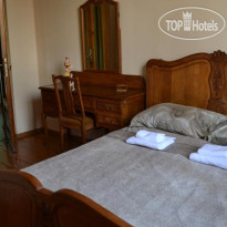 Tamari Guest House 