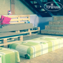 White Shino Hostel