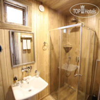 Chateau Kvirike Hotel