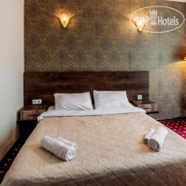 Orange Hotel