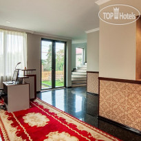 Orange Hotel