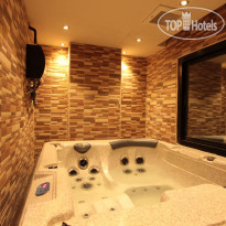 Platinum Suites