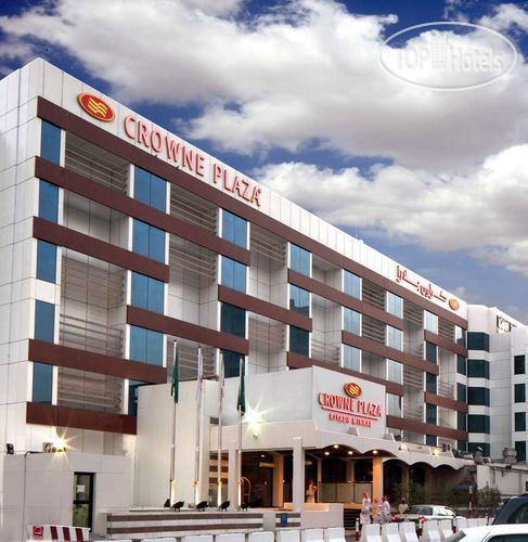 Hotelier's photos Crowne Plaza Riyadh Minhal 5*
