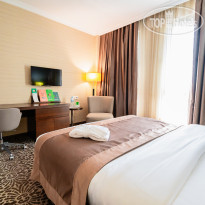 Holiday Inn Aktau - City Centre tophotels