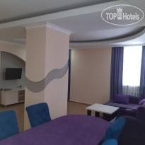 City Hotel