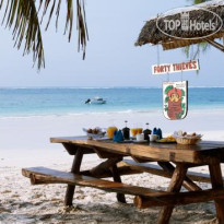 Flamboyant Diani Пляж