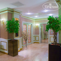 Sapphire Inn