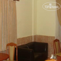 Town Gates Hotel 