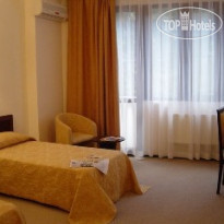 Hotel Diplomat Suites