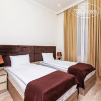 Deluxe City Hotel 
