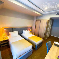 Midway Hotel