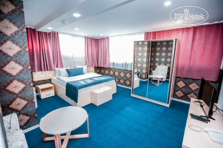 Hotel photo Nine Hotel 4*
