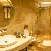 Parkway inn Hotel & Spa