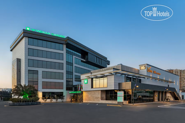 New photos from tourists Wyndham Garden Baku 4*