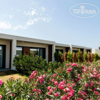 Sea Breeze White Villas 