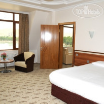 Hotel River Side
