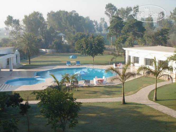 New photos from tourists Lahore Country Club Hotel 3*