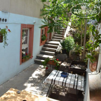 JR's House hostel