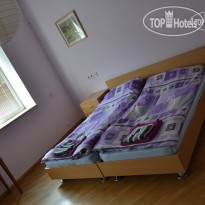 JR's House hostel