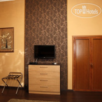 Azoyan Guest House