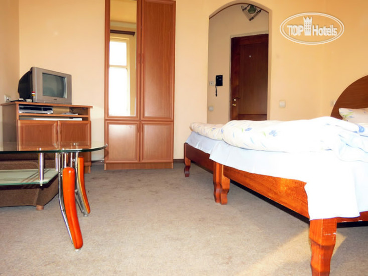 New photos from tourists White House Hotel 3*