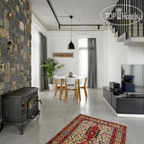 Dilijani Tun Hotel & Restaurant 