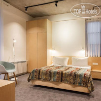 Dilijani Tun Hotel & Restaurant 