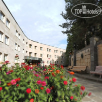 Дом творчества писателей (Writers House)