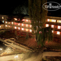 Дом творчества писателей (Writers House)