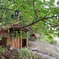 Дом творчества писателей (Writers House)