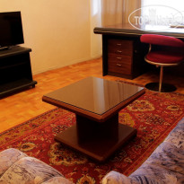 Дом творчества писателей (Writers House)