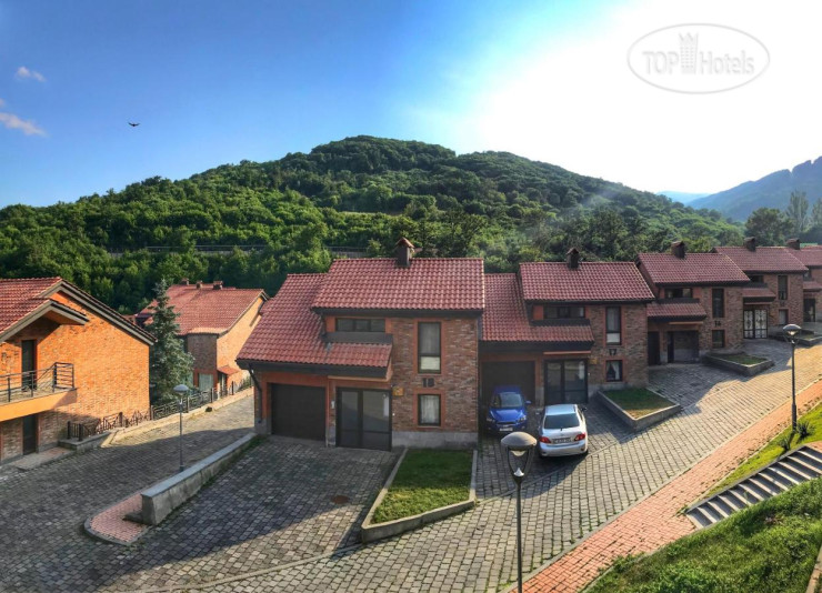 Teghenis Holiday Home