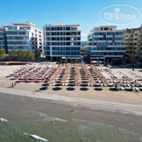 Sea & Sand Hotel 