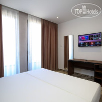 Sea & Sand Hotel 