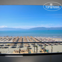 Sea & Sand Hotel 