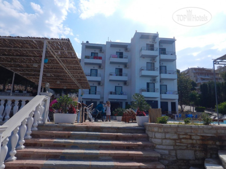 New photos from tourists La Perla Hotel 4*