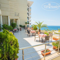 Oasis Hotel 