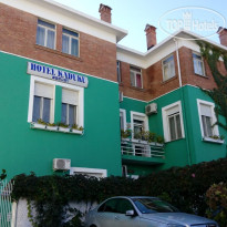 Kaduku Hotel  