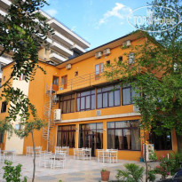 Blini Hotel  