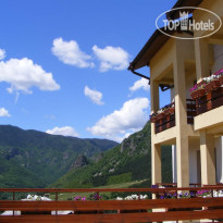 Kris Guesthouse  