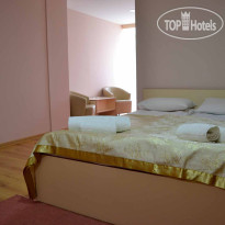 Ada Hotel 