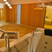 Hollywood Hotel