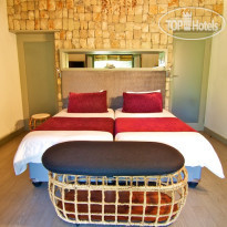 Mokuti Lodge 