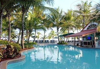 Hotelier's photos Courtyard Isla Verde Beach Resort 4*