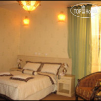 Crown Hotel