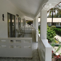 Holiday Beach Club Hotel