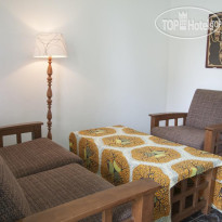 Bungalow Beach Hotel