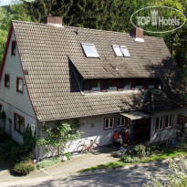 Arleta Women Guesthouse 